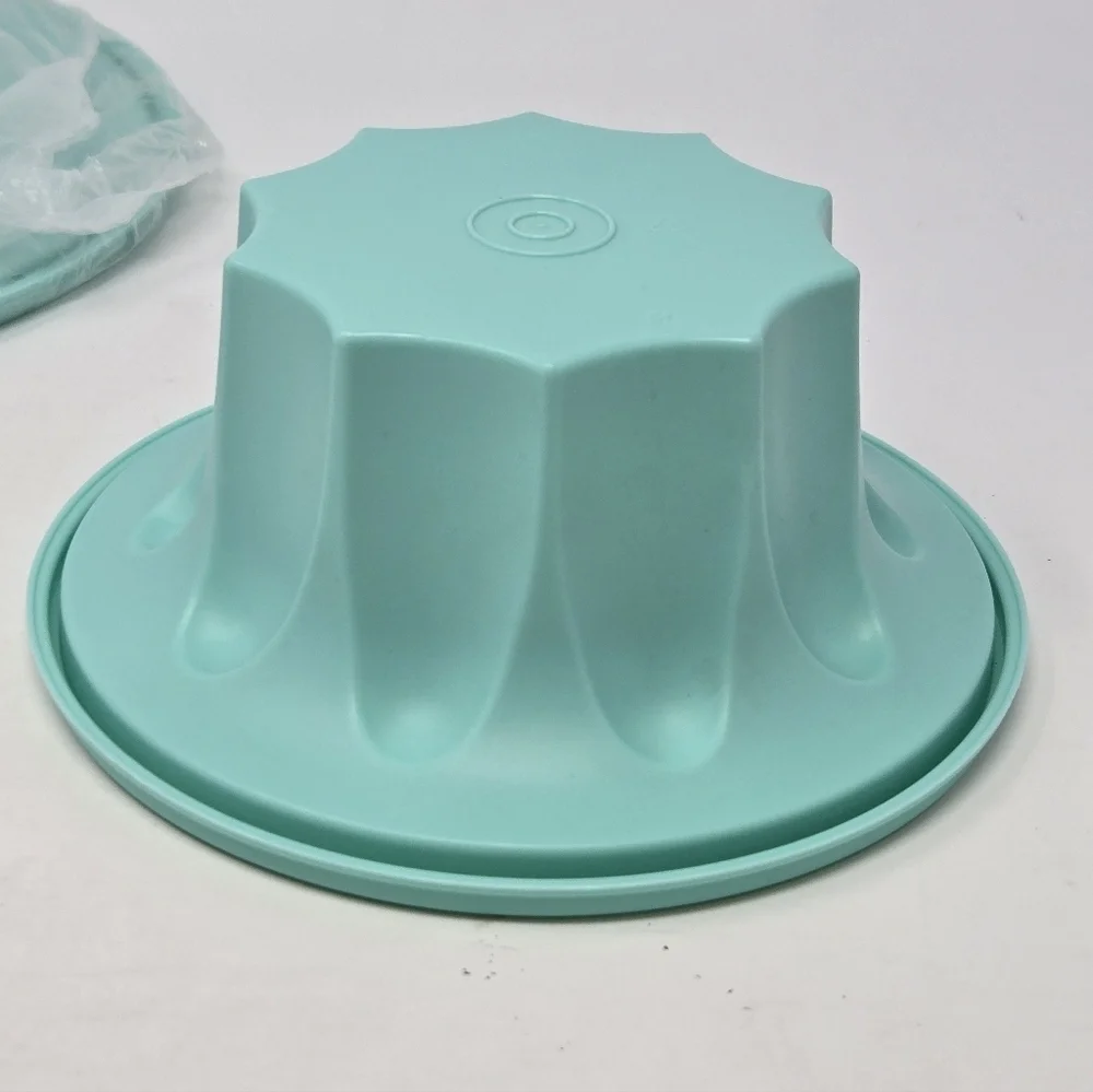 VINTAGE TUPPERWARE JELLO MOLD JEL-RING BUNDLE NOS & PRE-OWNED BLUE & MINT GREEN